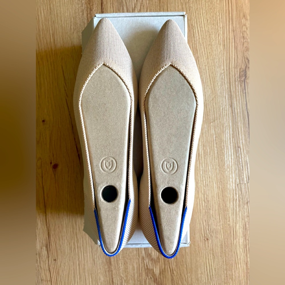 BNWT Rothy’s The Point in Ecru Sz 8.5